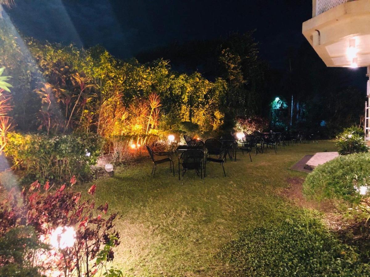 Citi Garden Suites Naga  Exterior photo