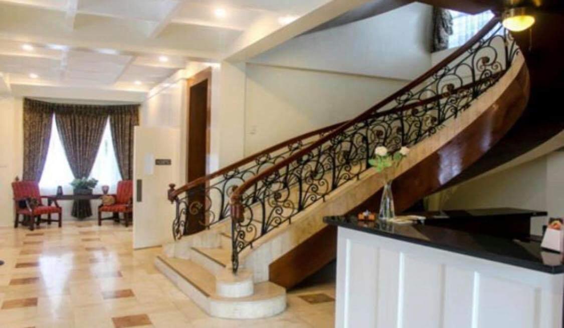 Citi Garden Suites Naga  Exterior photo